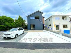 コンビニ徒歩4分＾＾スーパー・ドラッグストア徒歩11分＾＾