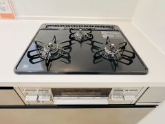 3口コンロなので、効率よくお料理が楽しめます。毎日のお料理も楽しくなりますね＾＾