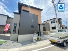 西鉄天神大牟田線「桜並木」駅まで徒歩約23分＾＾JR鹿児島本線「南福岡」駅まで徒歩約35分＾＾