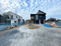 駐車スペースは5台分＾＾