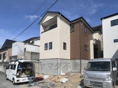 コンビニ・スーパー・ドラッグストアまで徒歩9分圏内＾＾