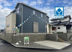 コンビニ・スーパー・ドラッグストアまで徒歩11分圏内＾＾