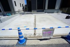 カースペースは並列3台分を確保＾＾ ご夫婦で1台ずつとご友人や急な来客があっても安心です＾＾