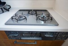 3口コンロなので、効率よくお料理が楽しめます。毎日のお料理も楽しくなりますね＾＾