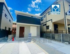 安全性、機能性に優れたオール電化で快適な新生活＾＾イオン二日市まで車で約6分（1.9ｋｍ）周辺環境充実＾＾コンビニ・スーパーまで徒歩12分圏内＾＾西鉄太宰府線西鉄五条駅まで徒歩10分＾＾