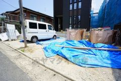 カースペース3台分。ご夫婦で1台ずつと友人や急な来客があっても安心です＾＾穂波東IC入口（八木山バイパス）まで車で約9分。遠出のお出かけに便利＾＾