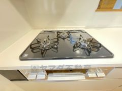 3口コンロなので、効率よくお料理が楽しめます。毎日のお料理も楽しくなりますね＾＾