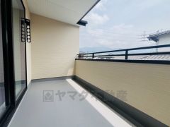 陽当たりの良いバルコニーです。お洗濯やお布団干しはもちろん、日光浴スペースにも。