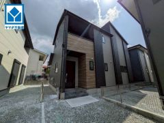 JR宇美駅徒歩11分、都心へのアクセス良好。スーパーやコンビニなども近く周辺環境充実。