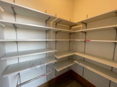 広々としたシューズインクローゼットを完備。家族全員の靴がきれいに収納できます＾＾