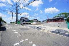 大きな車でも駐車しやすいため、車のサイズを気にせず好きな車に乗れます。