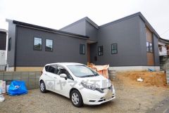 カースペースは停めやすい並列3台分＾＾