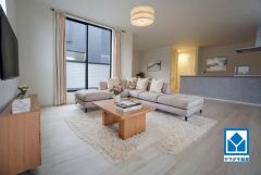 家具はイメージです。2階リビングは明るく、周囲の視線が気にならないため開放的です＾＾