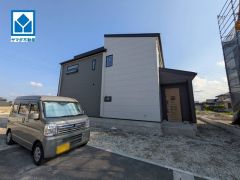 18号棟。椋本小学校まで徒歩約19分（約1.4ｋｍ）。新生活におススメな物件をご紹介させていただきます＾＾是非お問合せ下さい＾＾