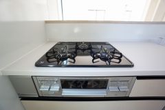 3口コンロなので、効率よくお料理が楽しめます。毎日のお料理も楽しくなりますね＾＾