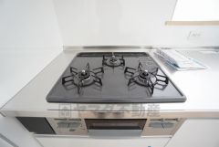 3口コンロなので、効率よくお料理が楽しめます。毎日のお料理も楽しくなりますね＾＾