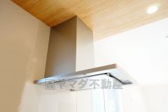 同仕様写真。レンジフード。