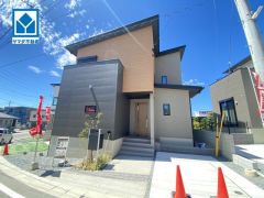 西鉄天神大牟田線「桜並木」駅まで徒歩約23分＾＾JR鹿児島本線「南福岡」駅まで徒歩約35分＾＾