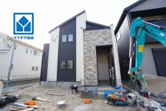 イオン福岡店まで車で約6分（1.9ｋｍ）ショッピングや映画鑑賞などを楽しめます＾＾コンビニ・スーパー・ドラッグストアまで徒歩10分圏内。周辺環境充実＾＾