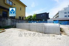 ＪＲ篠栗線篠栗駅徒歩13分。並列駐車2台。スーパーまで徒歩9分。 コンビニまで徒歩13分。周辺環境充実。