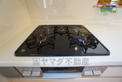 3口コンロなので、効率よくお料理が楽しめます。毎日のお料理も楽しくなりますね＾＾