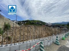 敷地面積広々83坪。西鉄バス山ノ下停徒歩3分。お庭付き＾＾