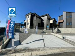 JR篠栗駅まで自転車で約8分＾＾（1.2ｋｍ）小中学校まで徒歩10分。