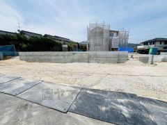 全棟南向き＾＾カースペース4台＾＾ 設備仕様も充実した新築戸建です。 快適でゆとりのある生活空間で新生活を始めましょう^^