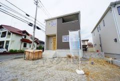 敷地面積広々50坪。お庭付きで楽しみが広がります＾＾