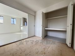ＬＤＫに隣接する和室です。様々な使用用途で活躍しそうです。