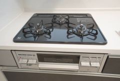 3口コンロなので、効率よくお料理が楽しめます。毎日のお料理も楽しくなりますね＾＾