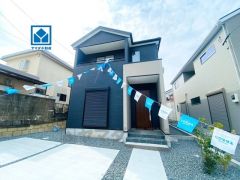 敷地面積50坪。コンビニ・ドラックストアまで徒歩8分、スーパー徒歩10分、お買い物が便利です＾＾