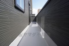 同仕様写真。お天気の良い日はお洗濯物がよく乾きそうな日当たり良好のバルコニーです＾＾