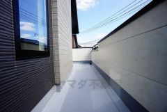 同仕様写真。お天気の良い日はお洗濯物がよく乾きそうな日当たり良好のバルコニー＾＾