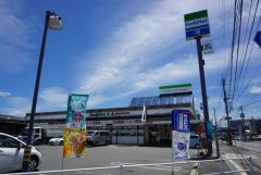 ファミリーマート　ドラッグイレブン志免