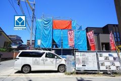 敷地面積約51坪＾＾オール電化。西鉄バス西伊岐須停まで徒歩14分。穂波東IC入口（八木山バイパス）まで車で約9分。遠出のお出かけに便利。