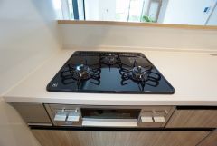 3口コンロなので、効率よくお料理が楽しめます。毎日のお料理も楽しくなりますね＾＾