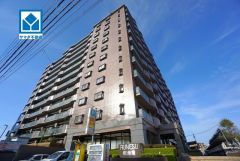 2025年3月リフォーム完了。 福岡空港駅まで自転車で約9分。1.4ｋｍ コンビニすぐ。スーパー徒歩5分＾＾ コインパーキングあり。
