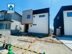 オール電化。敷地面積51坪＾＾2F洋室4部屋＾＾リビング階段＾＾西鉄バス「大城二丁目第一」停まで徒歩5分＾＾コンビニまで徒歩6分。イオン乙金ショッピングセンターまで徒歩12分。車で4分（1.1ｋｍ） 
