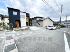 コンビニまで徒歩11分＾＾