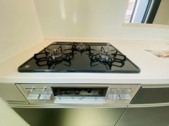 3口コンロなので、効率よくお料理が楽しめます。毎日のお料理も楽しくなりますね＾＾