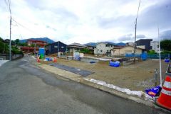 桜原小学校、宇美東中学校まで徒歩7分と通学が安心の距離です＾＾